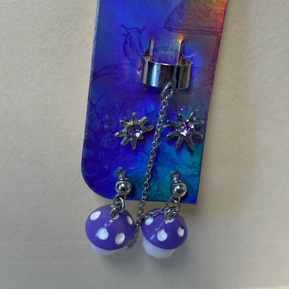 🆕 🍄Pastel Mushroom Cuff Earring Set🍄 - Picture 5 of 10